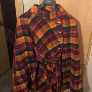 Vintage wool plaid cape! Perfect for fall!